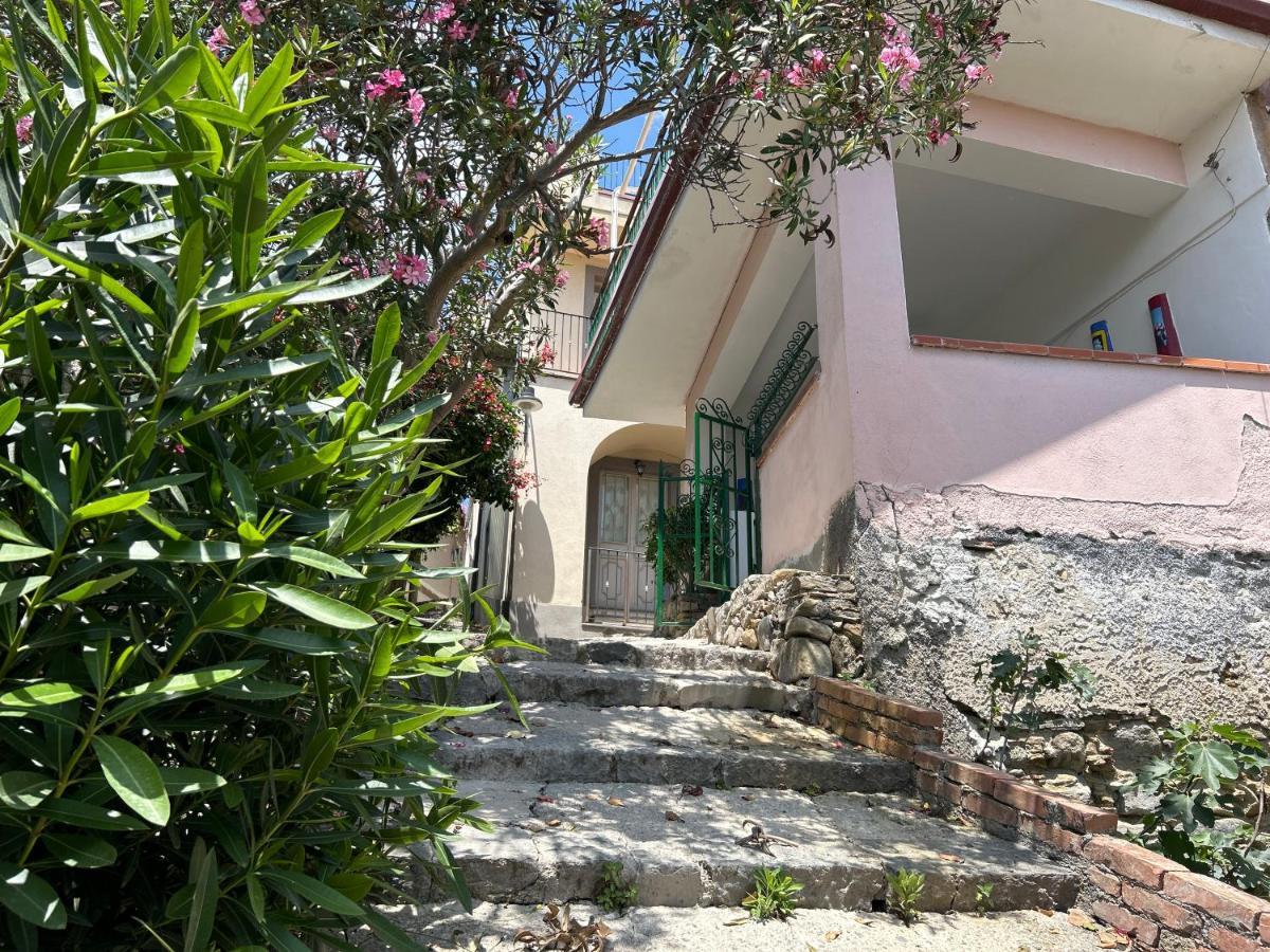 La Casa Del Borgo Cavallaro Gaggi Екстериор снимка